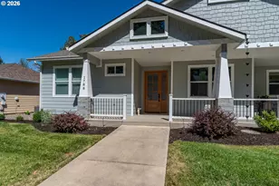 1788 NE Reagan Dr, Roseburg, OR 97470 - Photo 4