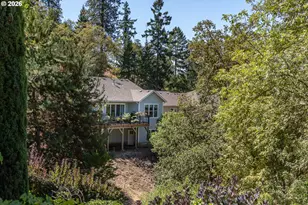 1788 NE Reagan Dr, Roseburg, OR 97470 - Photo 46