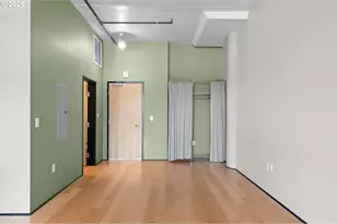 1400 NW Irving St, Portland, OR 97209 - Photo 22