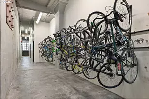 1400 NW Irving St, Portland, OR 97209 - Photo 32