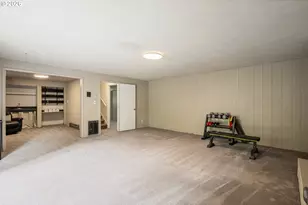 303 E Cedar Ln, Longview, WA 98632 - Photo 22
