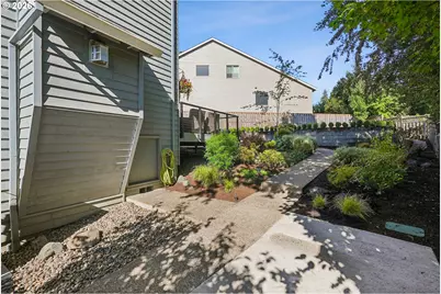 15579 SW 76th Ave, Portland, OR 97224 - Photo 46