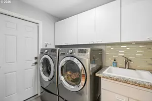 15579 SW 76th Ave, Portland, OR 97224 - Photo 34