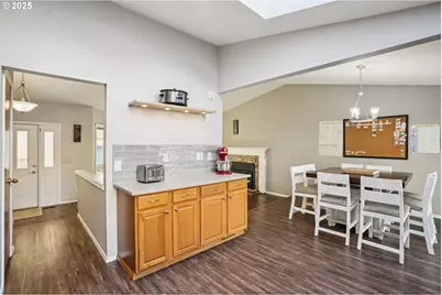 8915 NE 28th Pl, Vancouver, WA 98665 - Photo 18