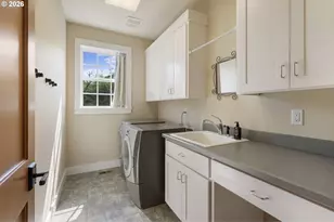 8676 SW Fairridge Way, Portland, OR 97223 - Photo 28