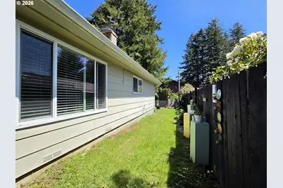 346 Del Norte Ln, Brookings, OR 97415 - Photo 26