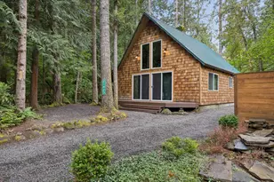 21423 E Meadow Crest Dr, Rhododendron, OR 97049 - Photo 2