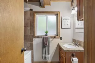 21423 E Meadow Crest Dr, Rhododendron, OR 97049 - Photo 16