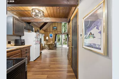21423 E Meadow Crest Dr, Rhododendron, OR 97049 - Photo 10