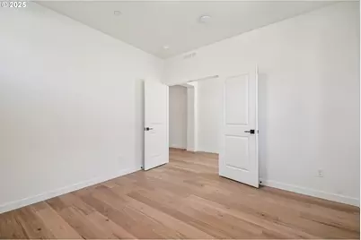 410 W 20th Way, La Center, WA 98629 - Photo 22