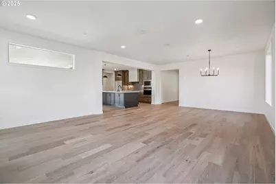 410 W 20th Way, La Center, WA 98629 - Photo 8