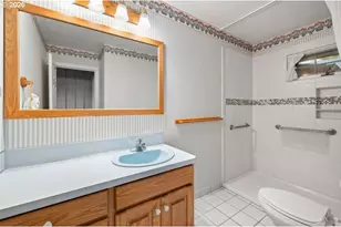 8318 NW Bacon Rd, Vancouver, WA 98665 - Photo 8
