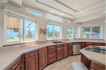 271 Old Airport Rd, Carson, WA 98610 - Photo 14