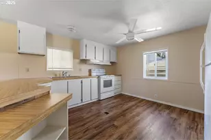 3597 Leonard Rd, Grants Pass, OR 97527 - Photo 20