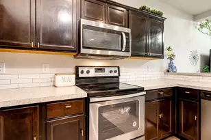 2358 SE Palmquist Rd, Gresham, OR 97080 - Photo 10