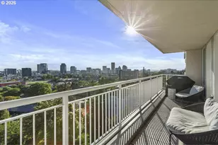 2020 SW Market St Dr, Portland, OR 97201 - Photo 6