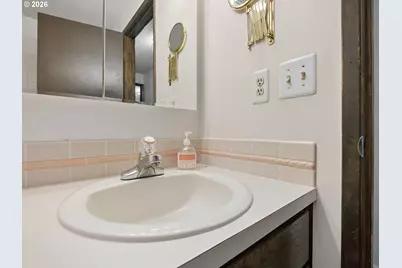 1712 SW Hensley Rd, Troutdale, OR 97060 - Photo 22