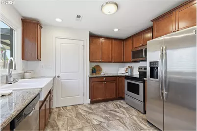 131 NW 11th Ave, Camas, WA 98607 - Photo 12