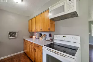 3195 Fitzpatrick Rd, Tillamook, OR 97141 - Photo 12