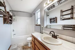 959 W 17th Ave, Junction City, OR 97448 - Photo 26
