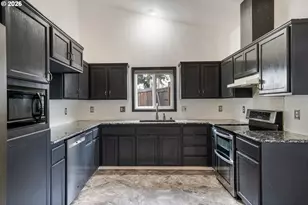 959 W 17th Ave, Junction City, OR 97448 - Photo 10
