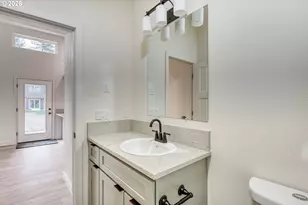 810 SE Beaver St, Toledo, OR 97391 - Photo 22