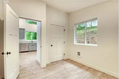 810 SE Beaver St, Toledo, OR 97391 - Photo 18