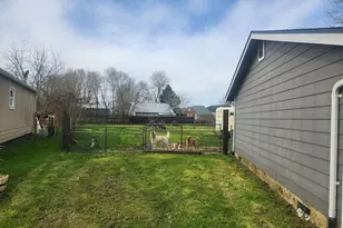 426 NE Hill St, Sheridan, OR 97378 - Photo 26