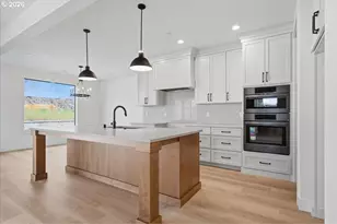 803 N V St, Washougal, WA 98671 - Photo 10