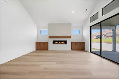 803 N V St, Washougal, WA 98671 - Photo 6