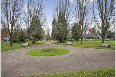 1202 NE Parks Edge Cir, Hillsboro, OR 97124 - Photo 28