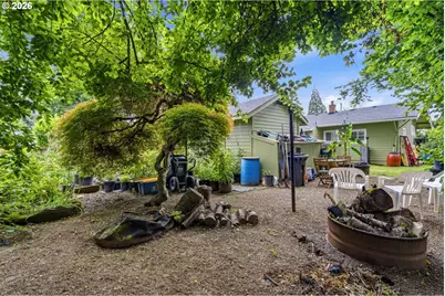 370 24th St, Salem, OR 97301 - Photo 4