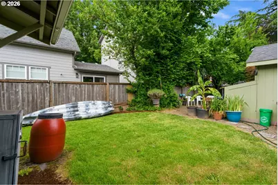 370 24th St, Salem, OR 97301 - Photo 6