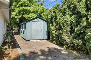 4698 Happy Dr NE, Salem, OR 97305 - Photo 32