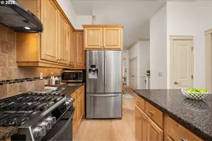 1526 NW 24th Ave, Portland, OR 97210 - Photo 14