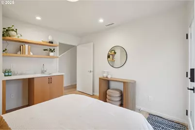 4625 N Campbell Ave, Portland, OR 97206 - Photo 32