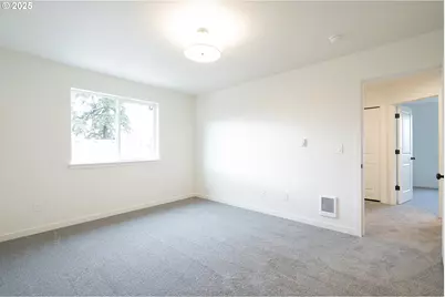 14722 SE Powell Blvd, Portland, OR 97236 - Photo 10
