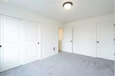 14722 SE Powell Blvd, Portland, OR 97236 - Photo 18