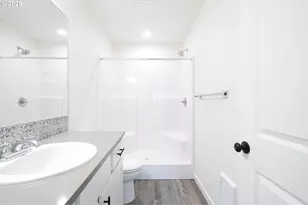 14722 SE Powell Blvd, Portland, OR 97236 - Photo 12