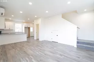 14722 SE Powell Blvd, Portland, OR 97236 - Photo 4