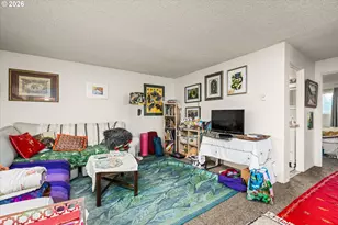 2145 Hawkins Ln, Eugene, OR 97405 - Photo 6