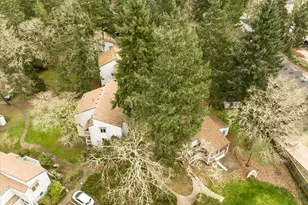 2145 Hawkins Ln, Eugene, OR 97405 - Photo 20