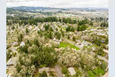 2145 Hawkins Ln, Eugene, OR 97405 - Photo 32