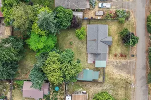 224 5th St, Dillard, OR 97432 - Photo 4
