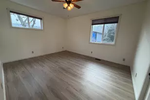 240 Dibblee Ln, Eugene, OR 97404 - Photo 30