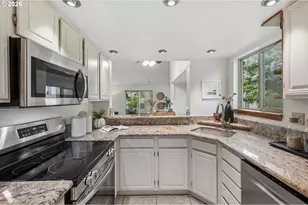 11747 SW Boones Bend Dr, Beaverton, OR 97008 - Photo 8