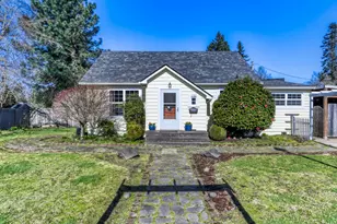 152 NE 5th Ave, Canby, OR 97013 - Photo 2