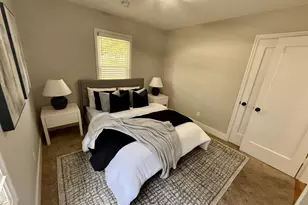 9036 SE Washington St, Portland, OR 97216 - Photo 14