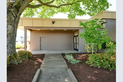 200 Center Ave, Molalla, OR 97038 - Photo 2