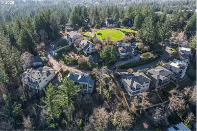 45 Nansen Smt #4, Lake Oswego, OR 97035 - Photo 8